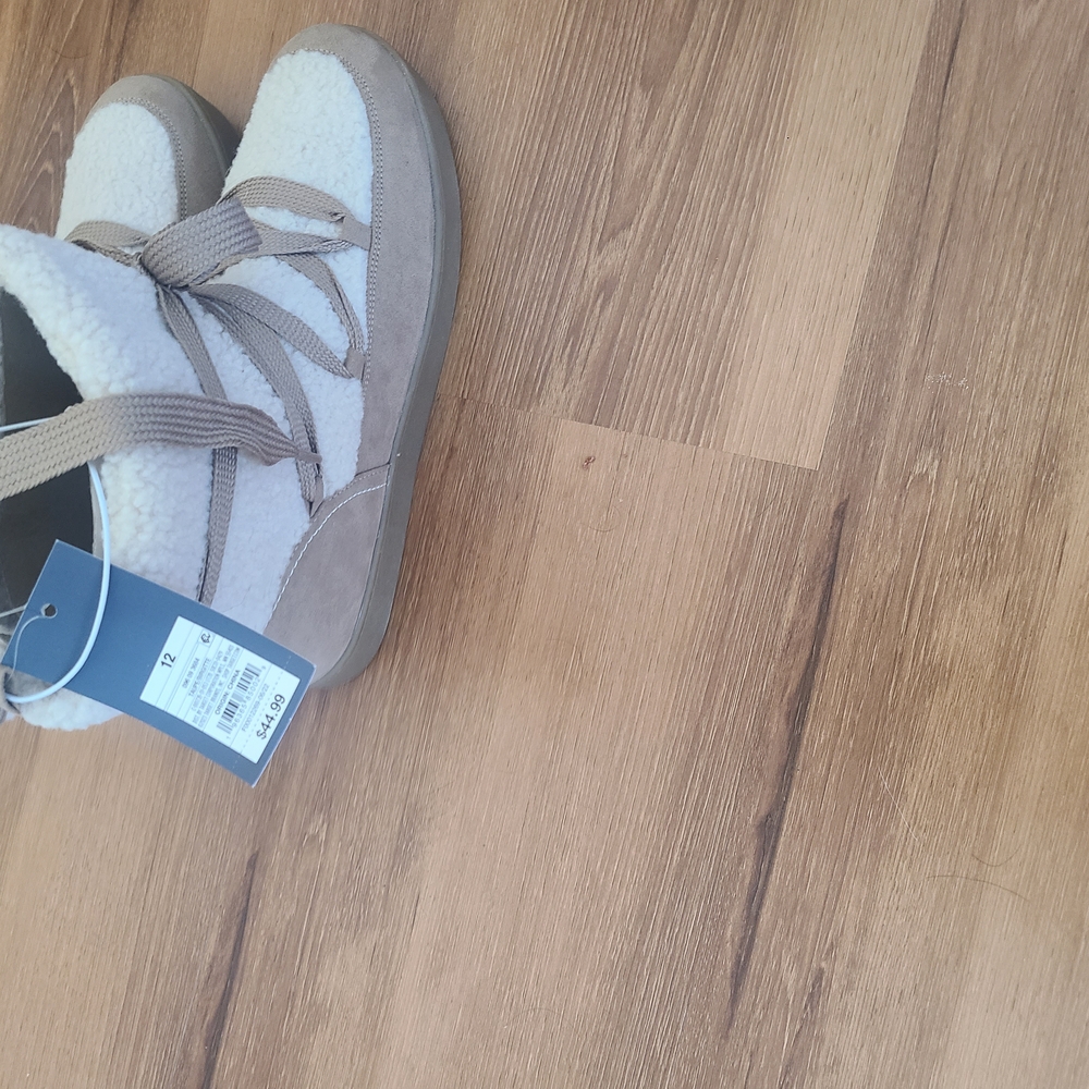 Universal Thread Beige and Cream Boots